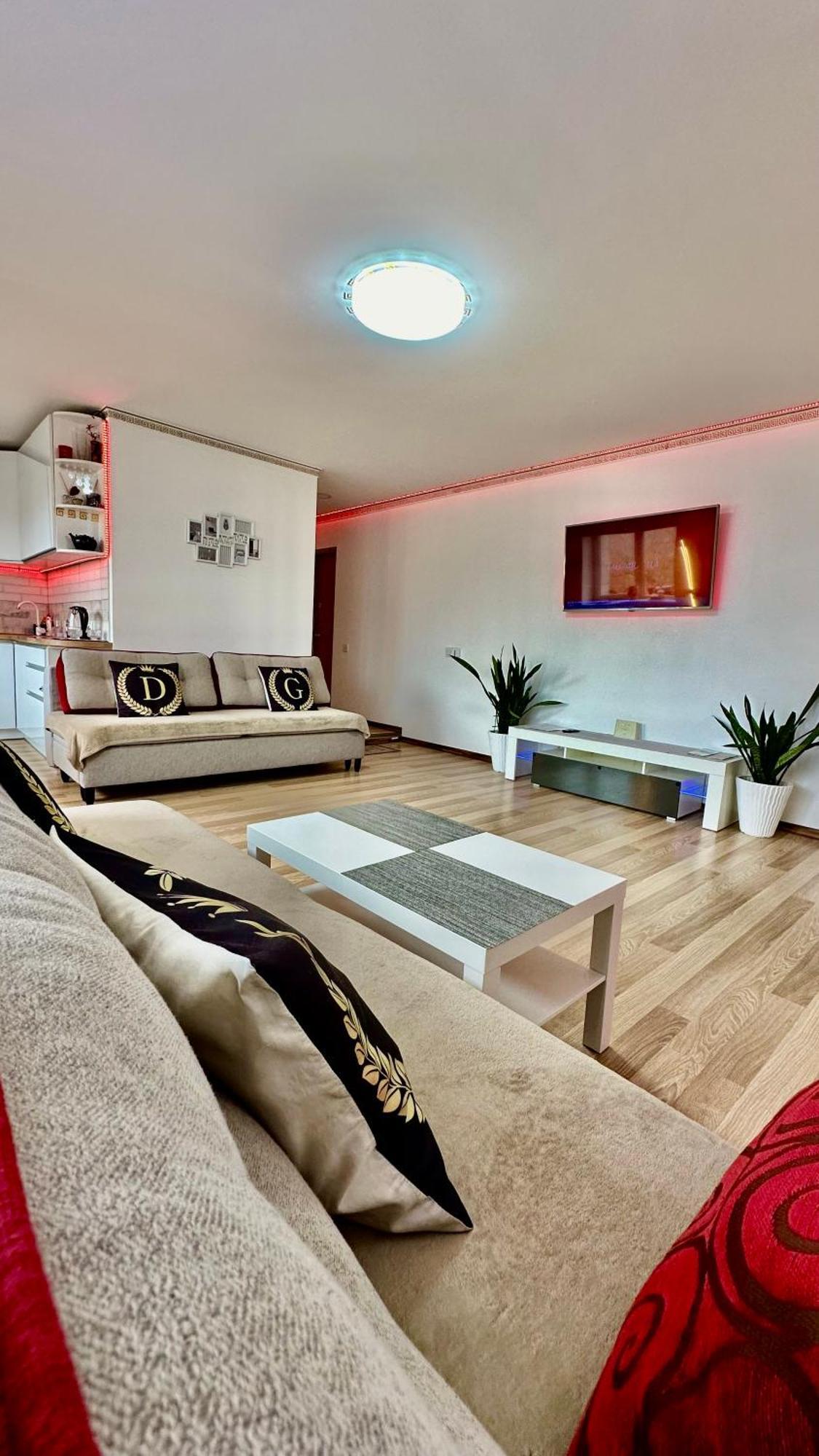Neriesapartment No.2 Bedrooms Modern Suite In Centrum Palanga Exterior photo